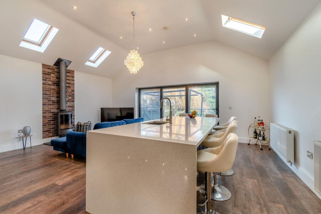 Kitchen/Lounge/Breakfast Room