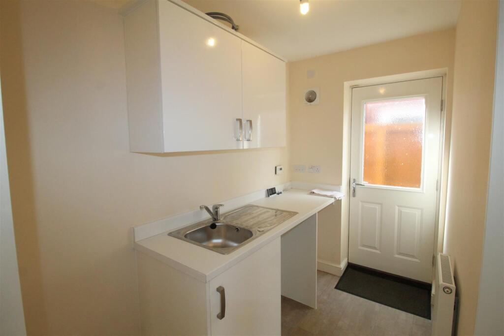 Buckley Grove Utility Room.JPG