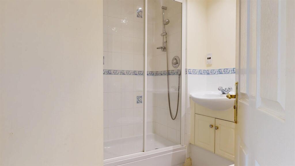 EN-SUITE.jpg