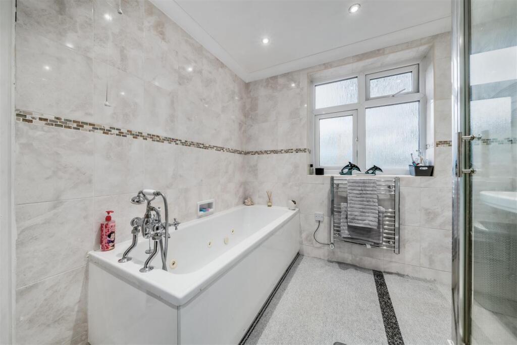 Hall Farm Alfreton-6.jpg