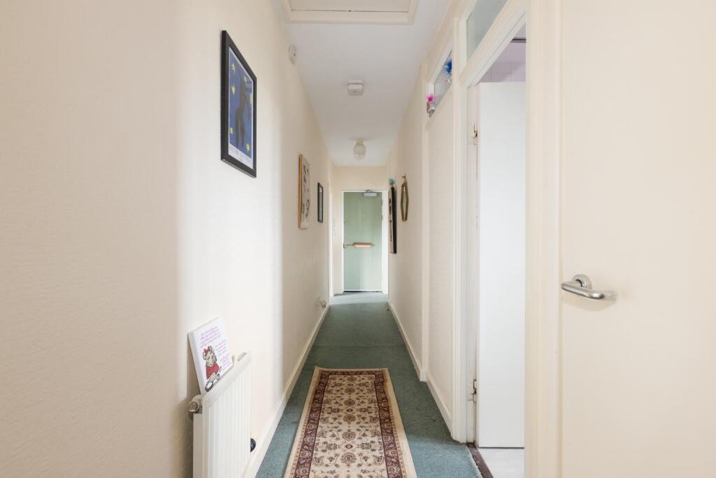 54 Cutler Road, BS13-17.jpg