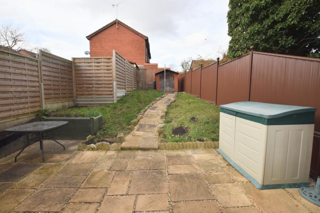 83 Belsize Avenue garden