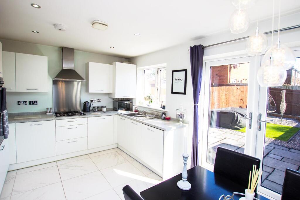 Inveraray Avenue (23).jpg