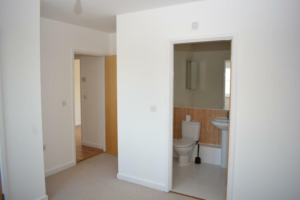 Master Bedroom Alt.jpg