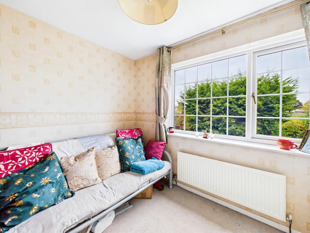 CAM05192G0-PR0167-STILL021