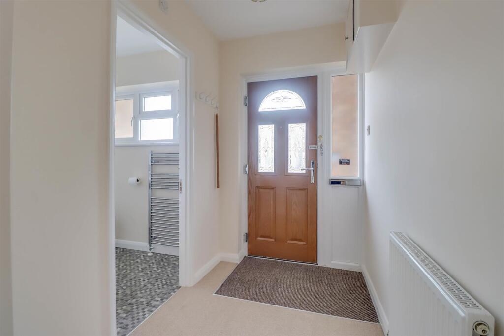 9 OAKHUEST DRIVE-5.jpg