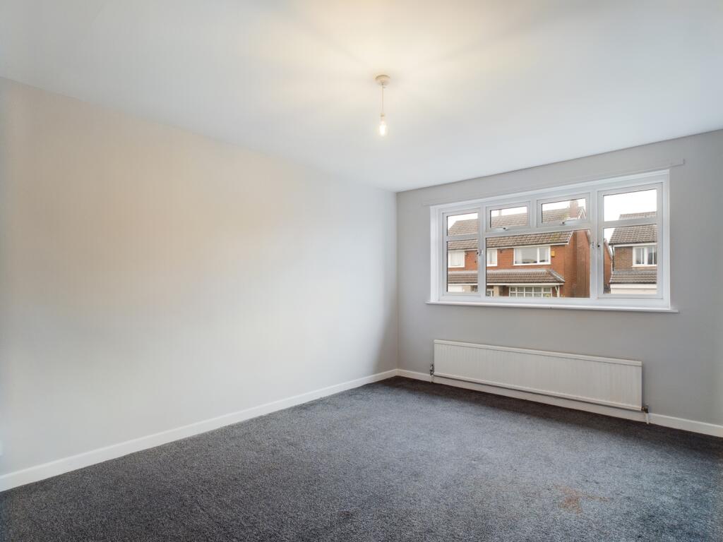 CAM01440G0-PR0028-STILL012