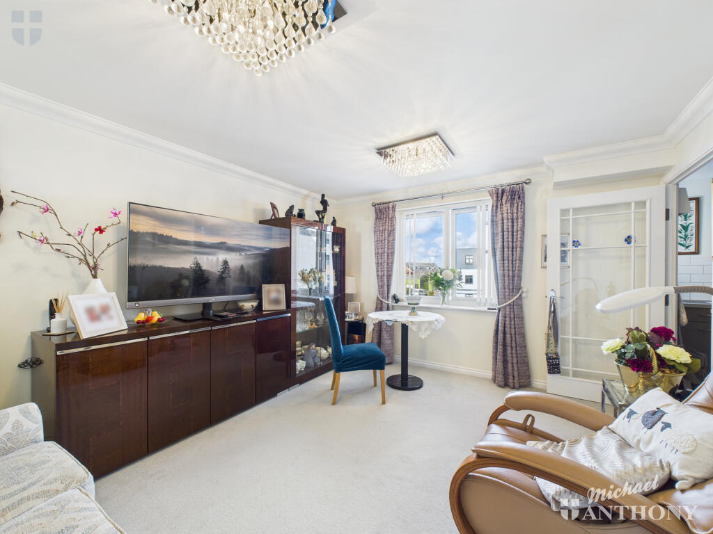 CAM03218G0-PR0765-STILL006