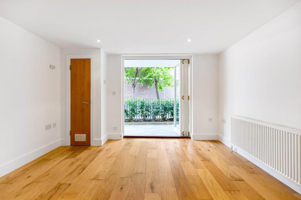 Daniel_WatneySt_John_Street13.jpg