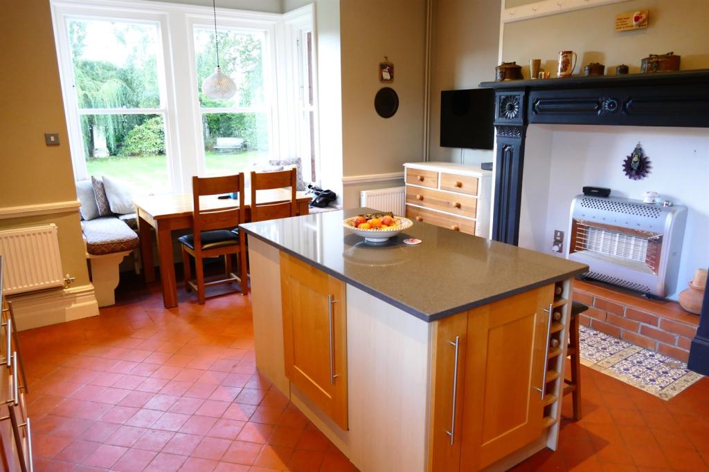Dining Kitchen a