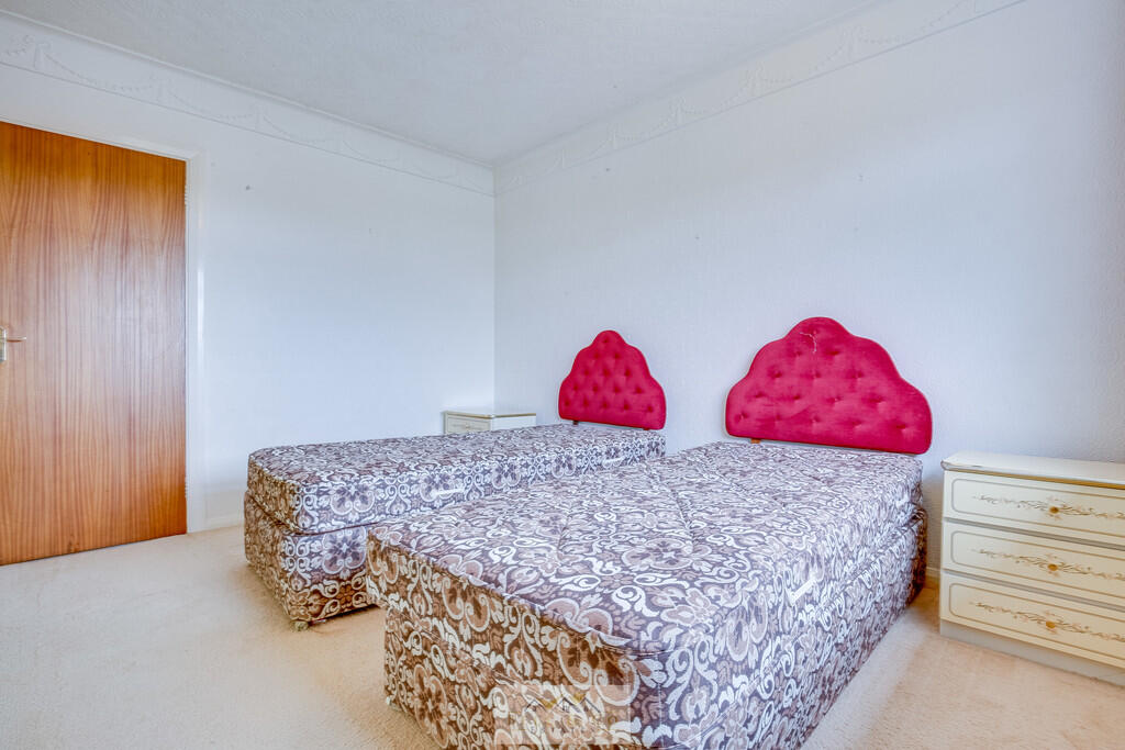 Bedroom 2.3