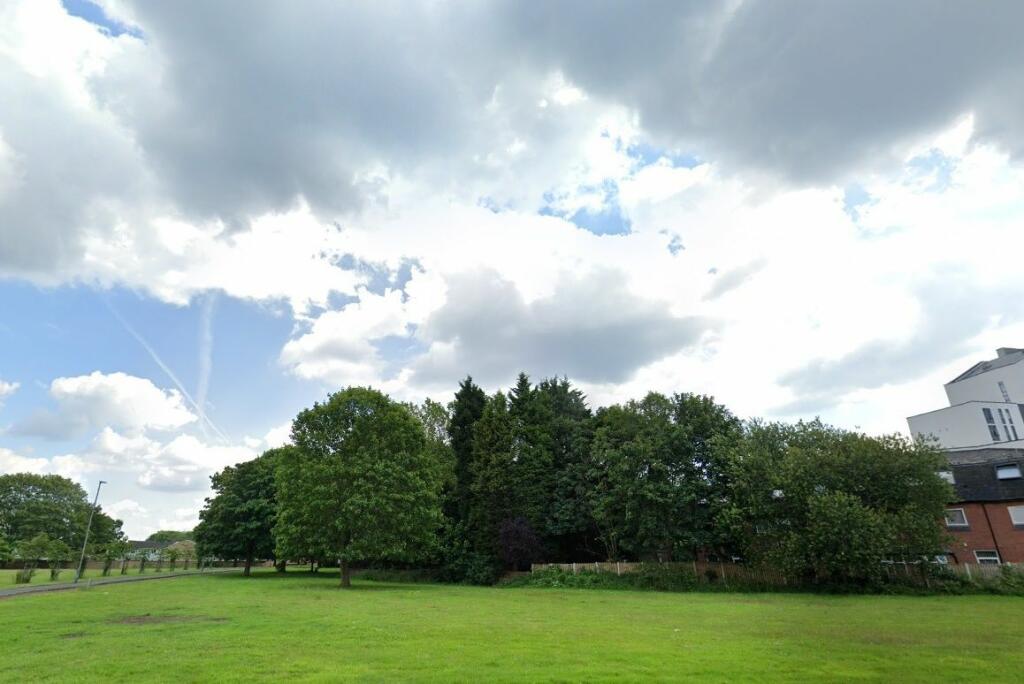 Photograph 3