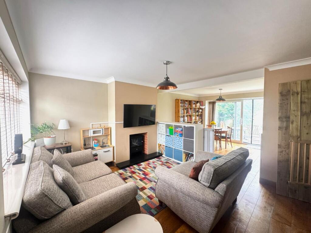 WhatsApp Image 2025-07-16 at 12.10.29_f7d0329f.jpg