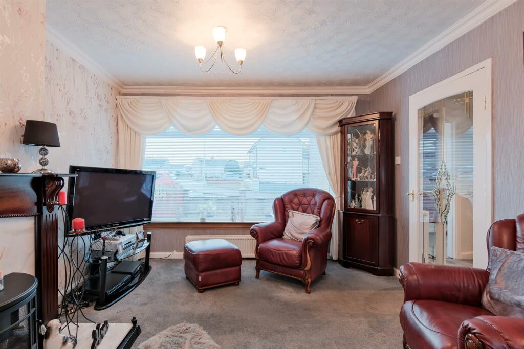 005-35 Greenfield Road, Carluke, ML85DA.jpg