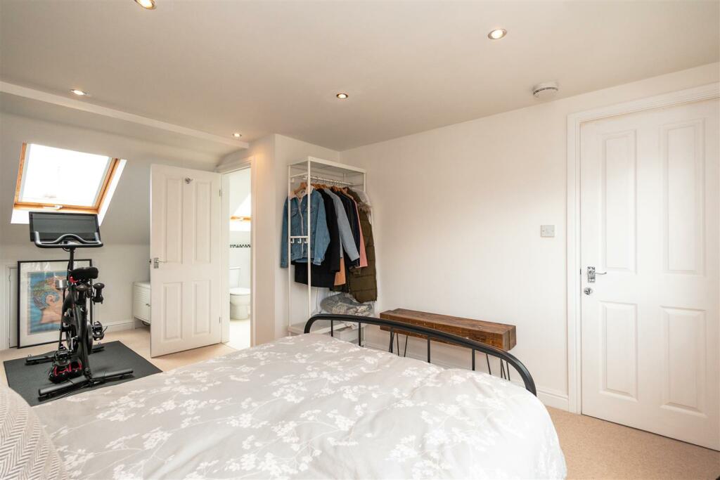 Bedroom 1 Aspect 2
