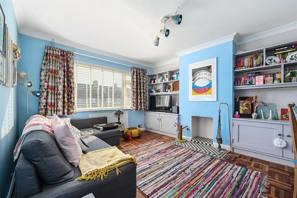 2a Windlesham Close, BN41 (3).jpg