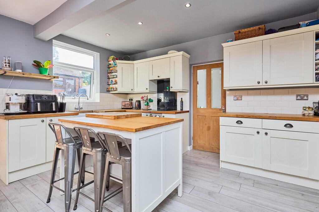 Edward Knight 202...