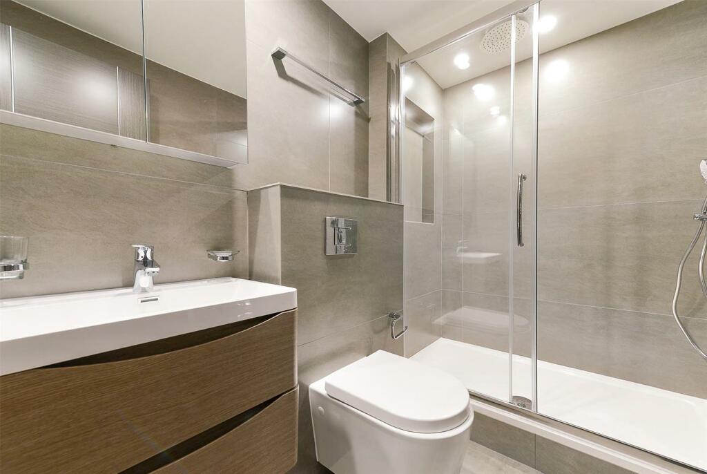 En-suite shower room