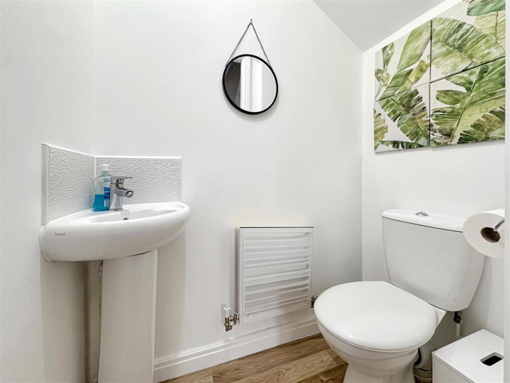 Ground Floor Wc