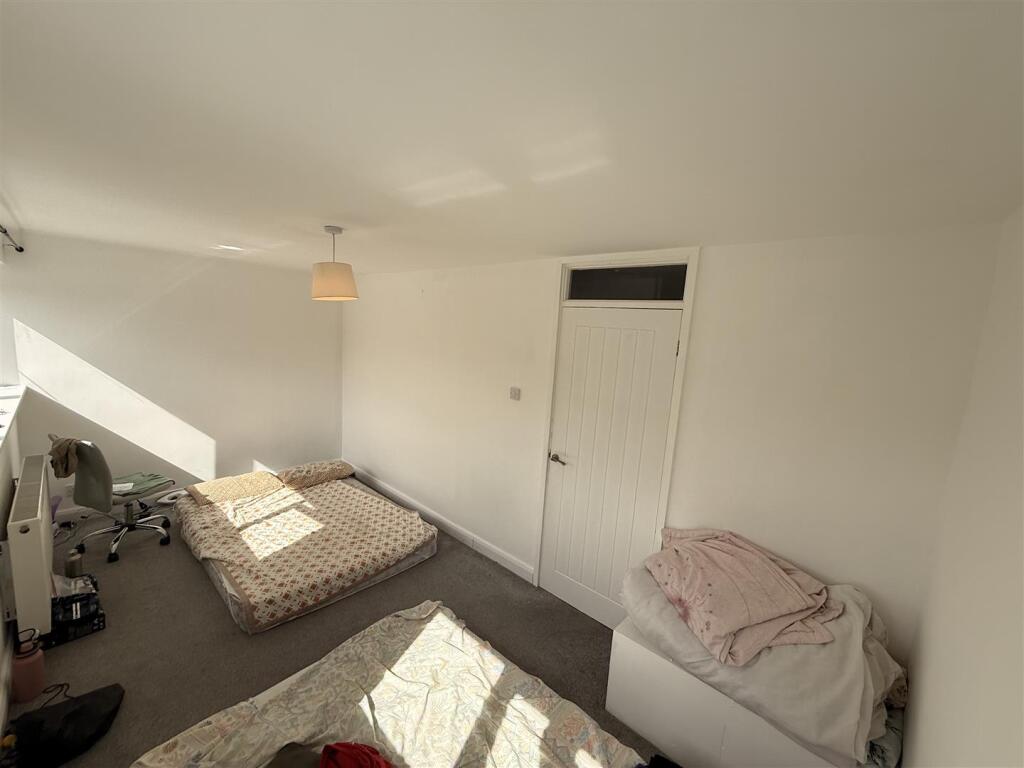 Double Bedroom 1
