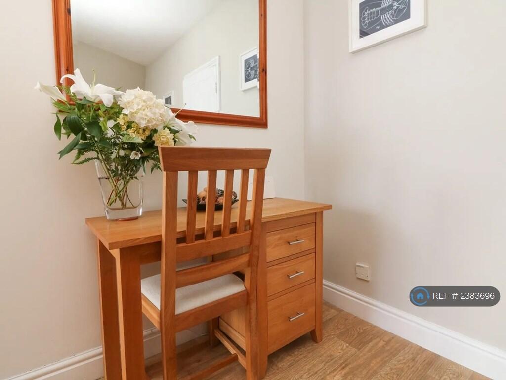 Space For Desk In Open Plan Lounge Area
