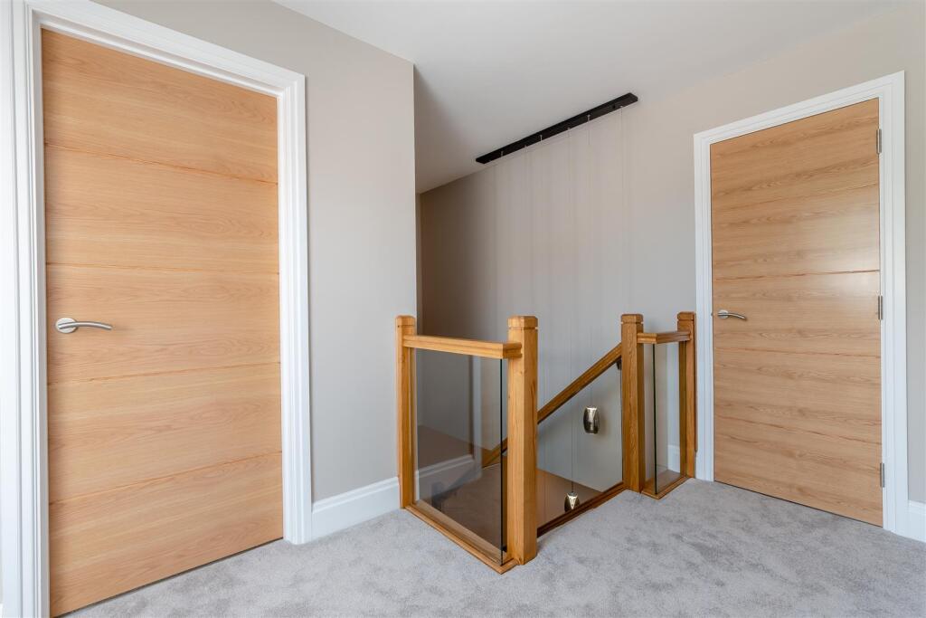 8652668-interior07.jpg