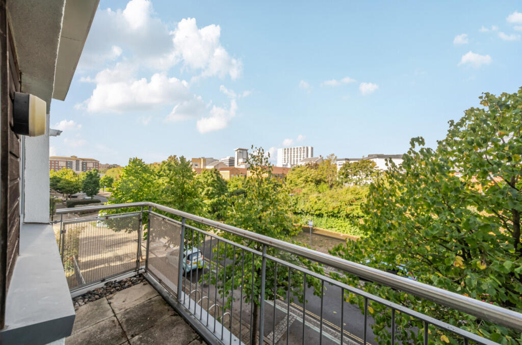 1346124-15-68b57a...