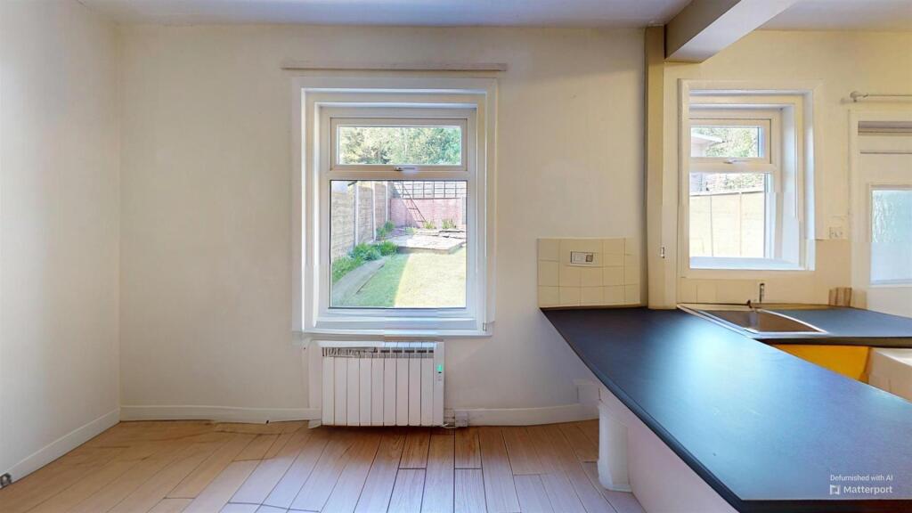 3-Lumb-Kitchen-Defurnished 1.jpg