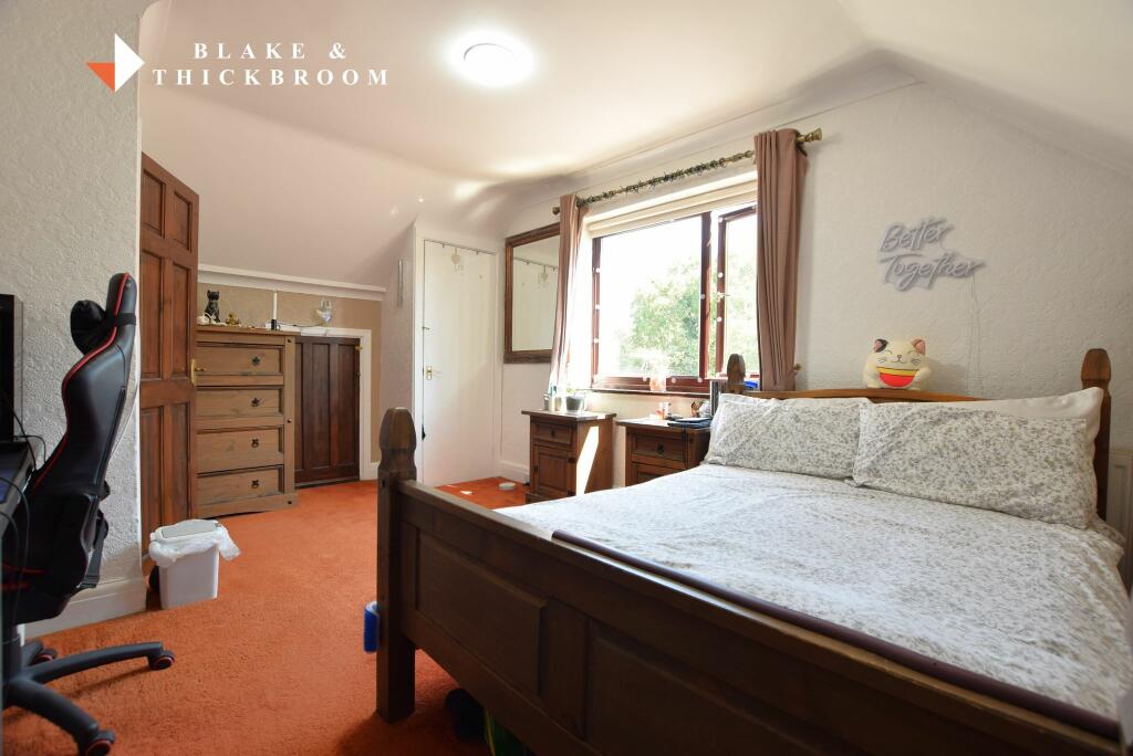 FIRST FLOOR: BEDROOM ONE