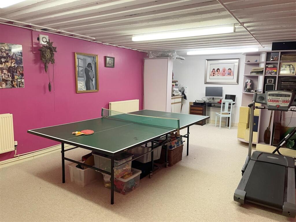 Games Room - Gym 1.JPG