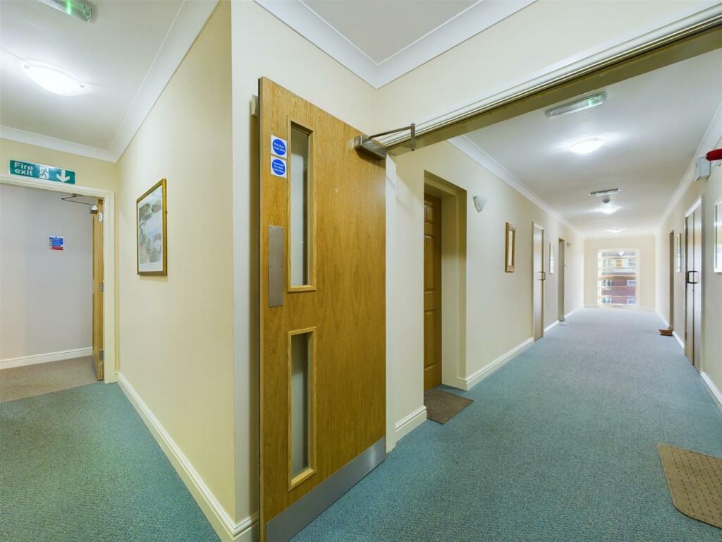 Communal Landing