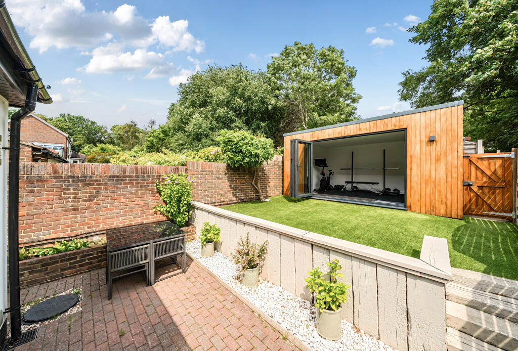 1324261-4-6875134...