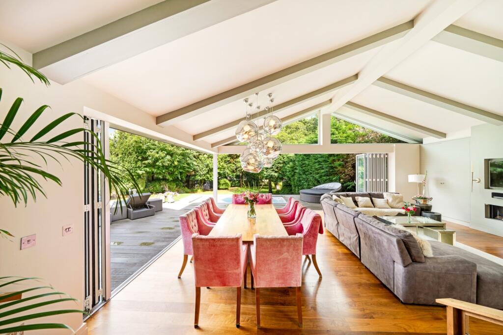 Family Room to Garden
