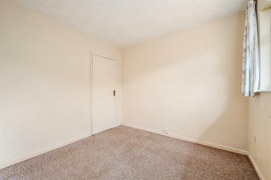 hillside, Portslade,BN41  (17).jpg