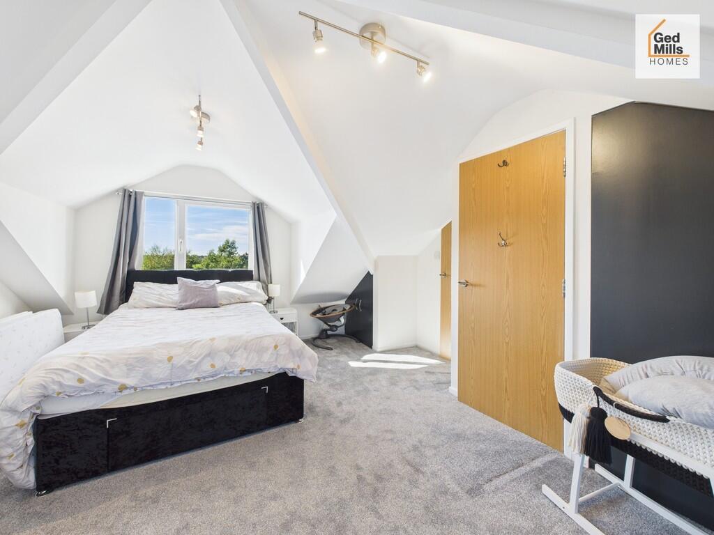 CAM04261G0-PR0095...