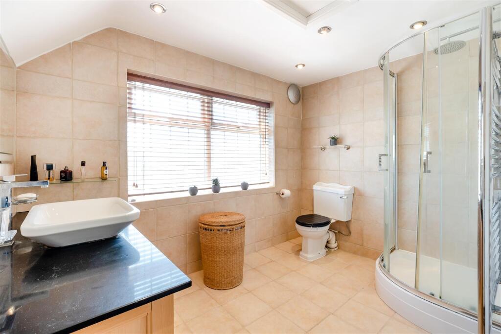 8649206-interior42.jpg