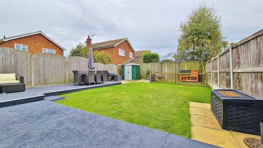 Outside - Rear