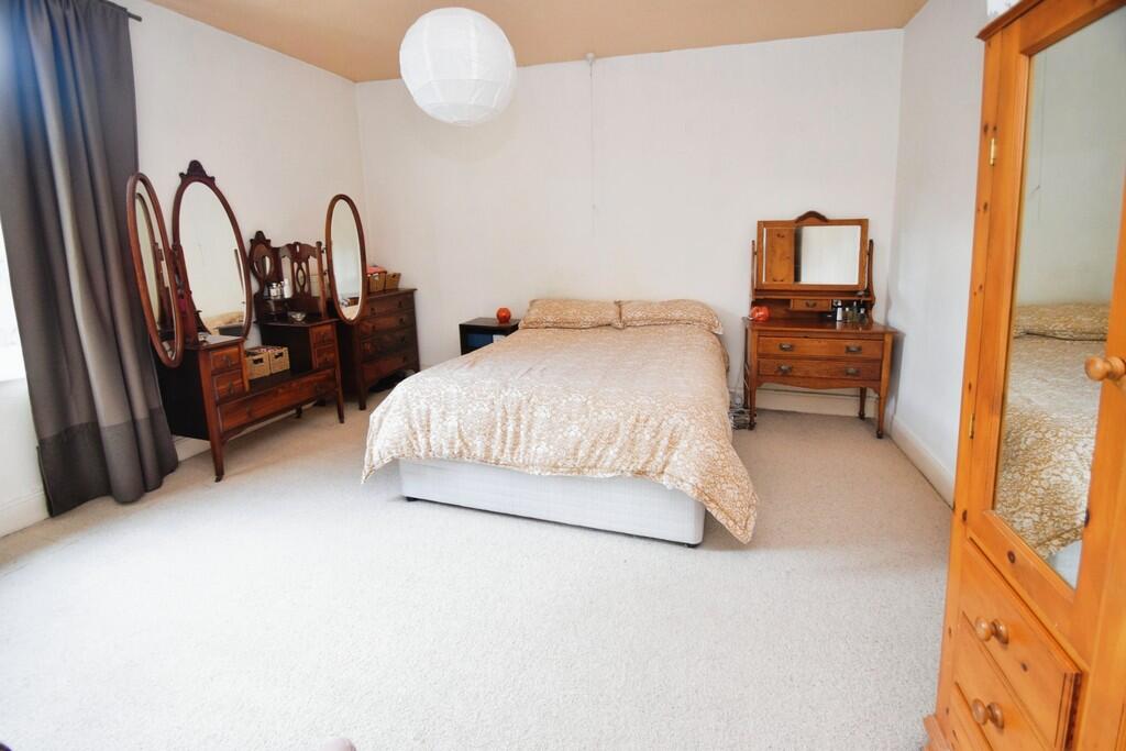 c0d37bf5-Bedroom ...