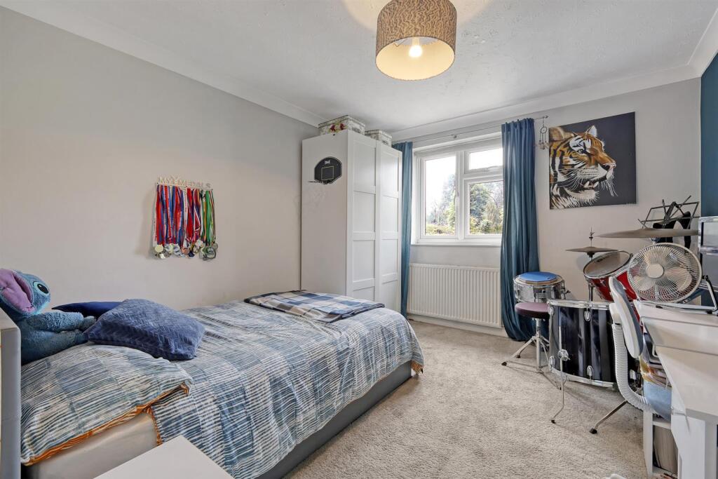 31a RR bed 2.jpg