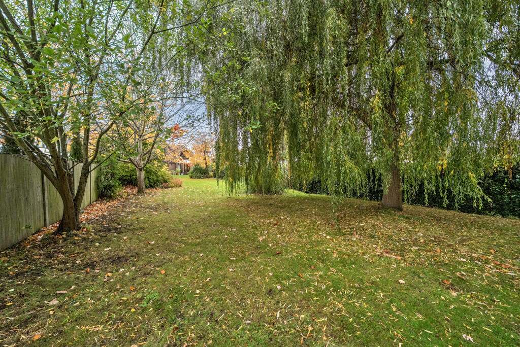 1372612-8-6901f7f...