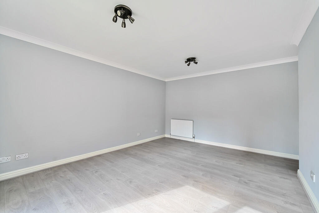 1332594-15-688b99...