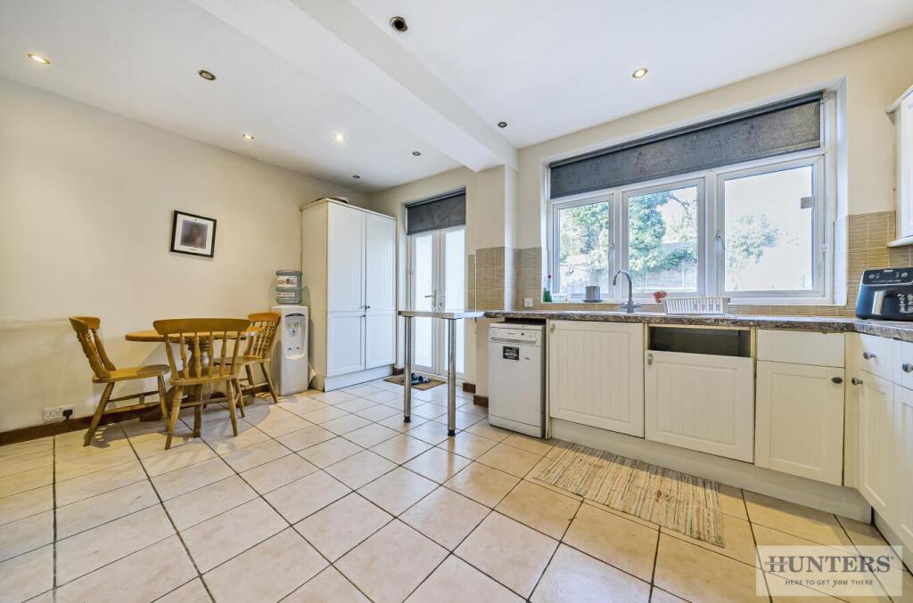 Kitchen/Diner View 3