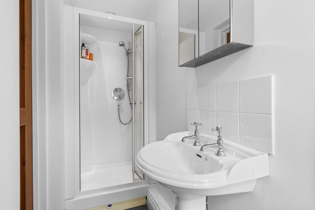 Bedroom 4 En Suite