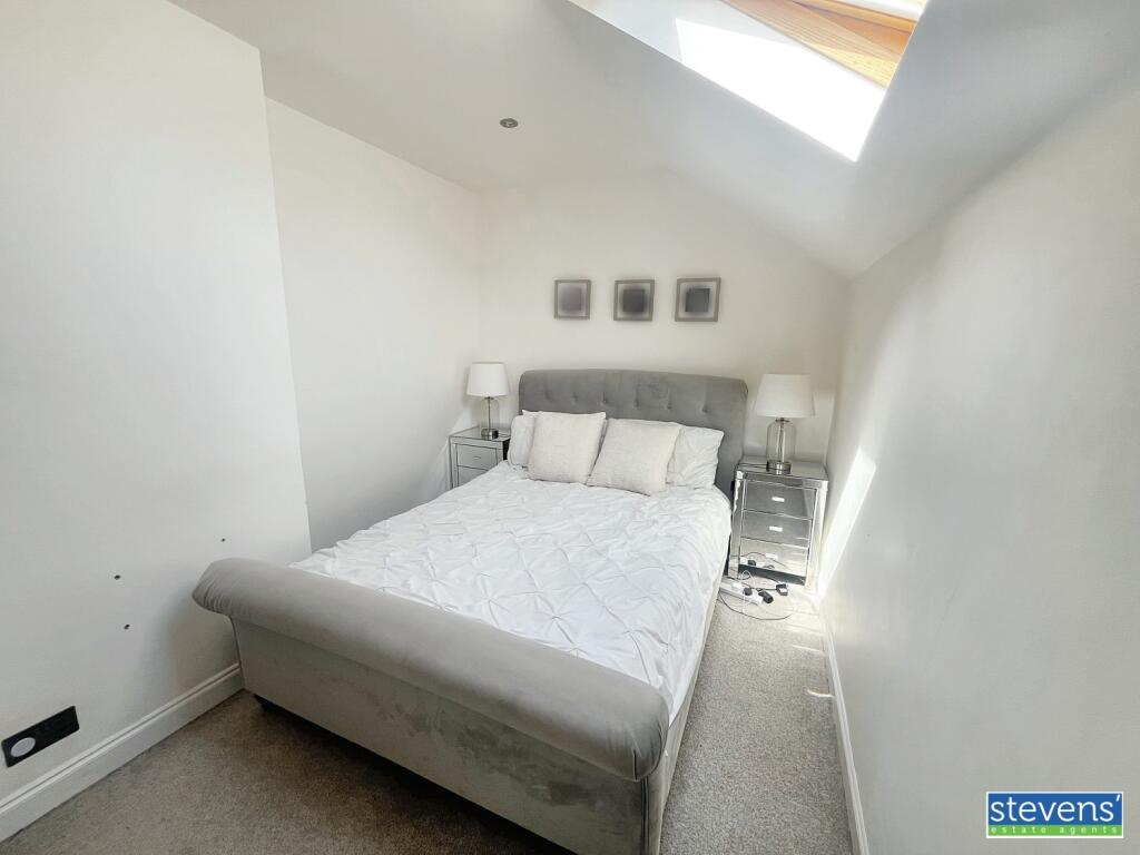 image00020_blurred (8)