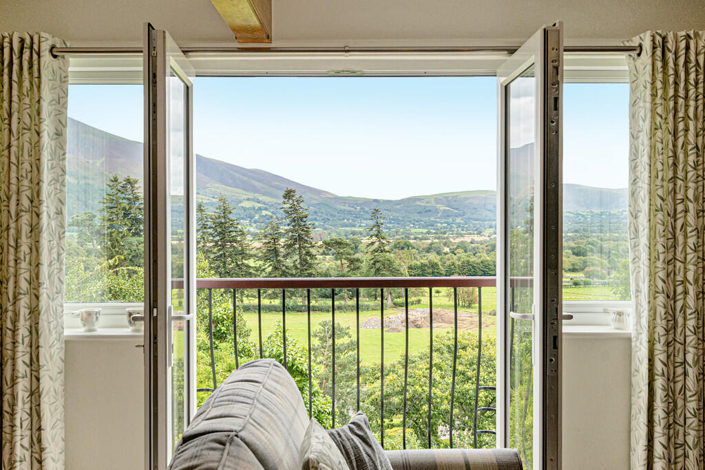 Living / Dining R...