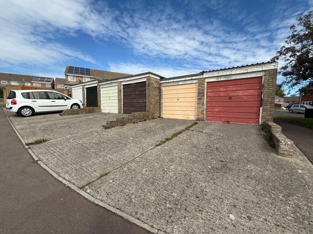 Garage &amp; Parking