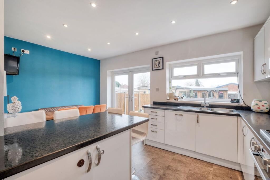 Kitchen / Diner