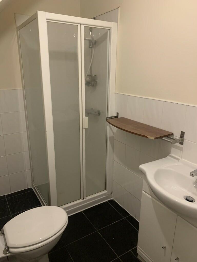 Main Shower Room