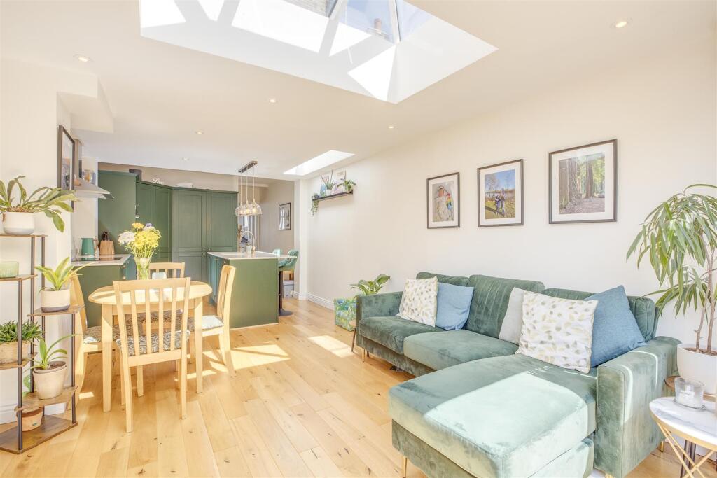 58 Gordon Road, HP13 6ER-9.jpg