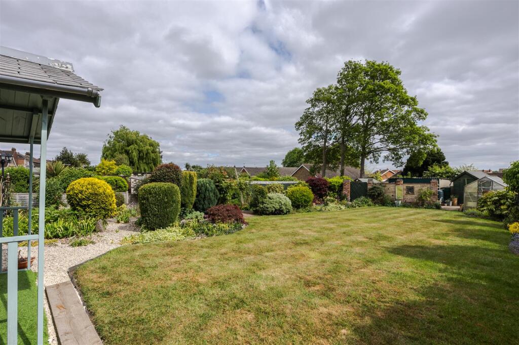 Additional garden photos